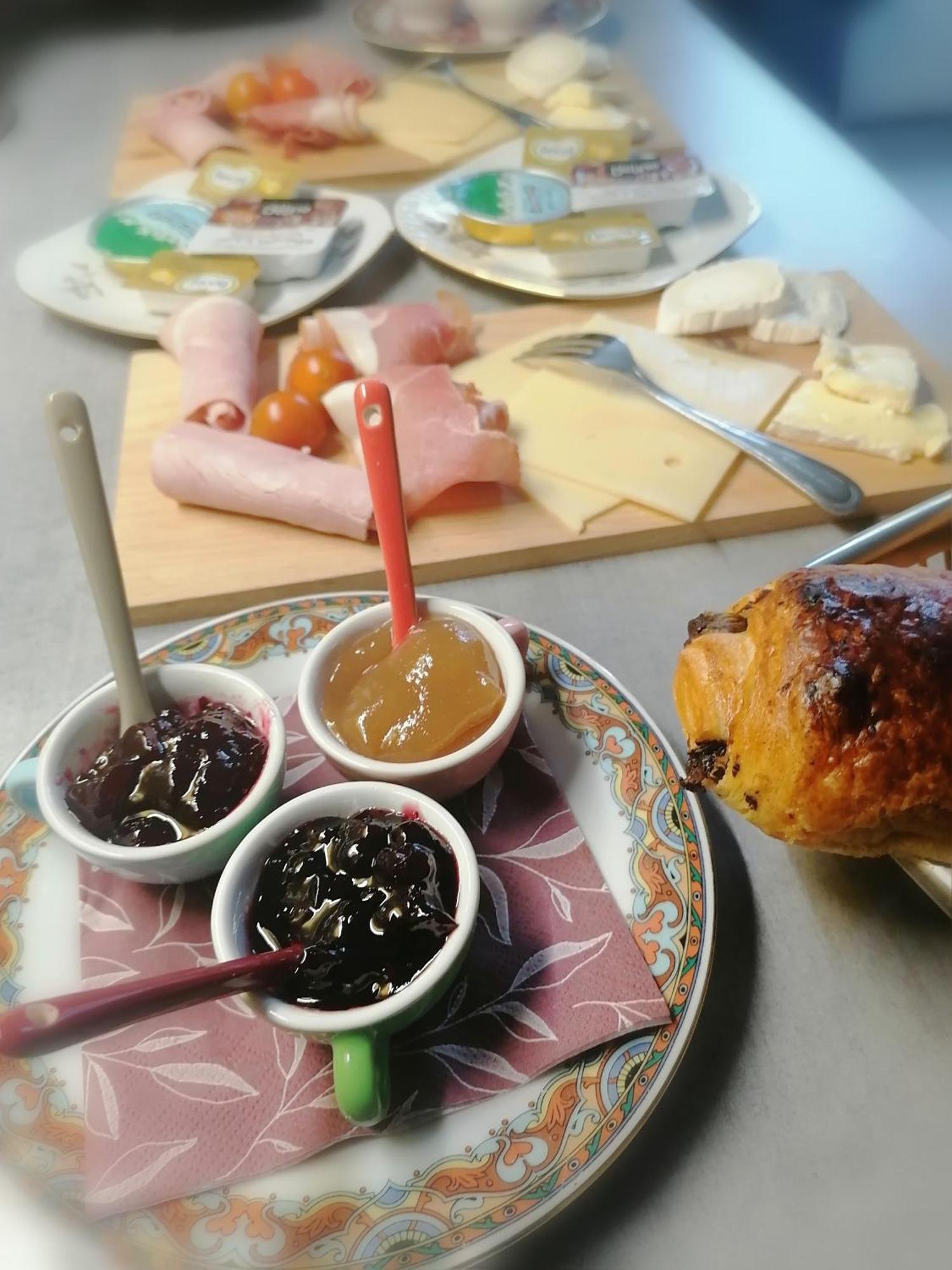 Monthermé Chez Many, Par Fred Et Henri Bed & Breakfast エクステリア 写真